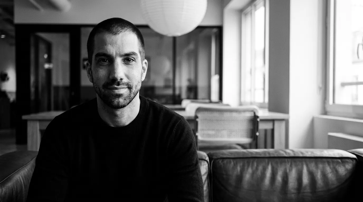 Maxime Champoux, office lounge