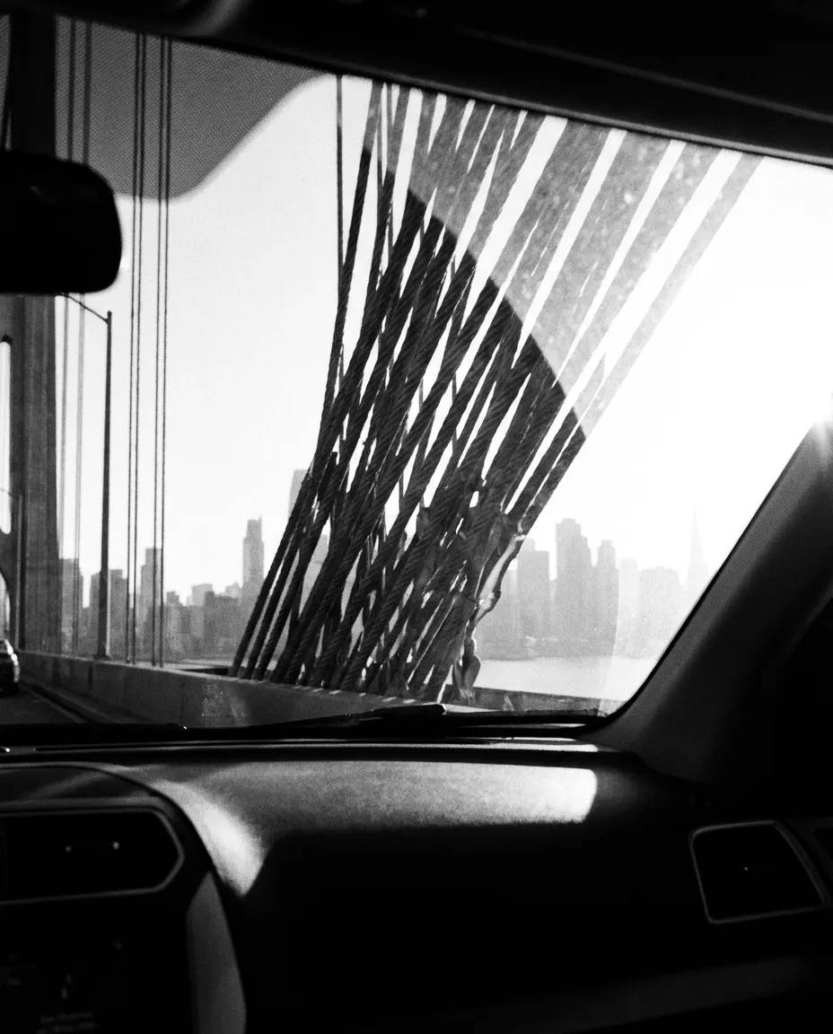 Câbles du Bay Bridge vus depuis la voiture, San Francisco, Mer 7 oct. 2026